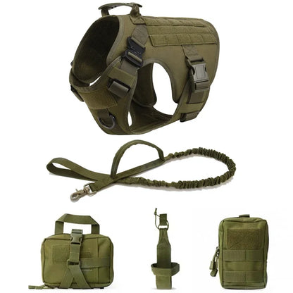 Conjunto de arnes tactico militar con correa para perros grandes. Disponible en varios tamaños,  y en dos variantes.