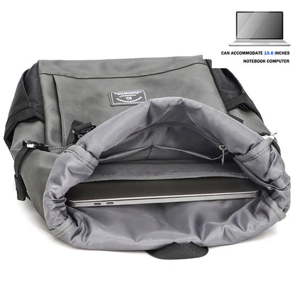 Large capacity backpack, ideal as a travel bag and for everyday life.
 Water resistant.