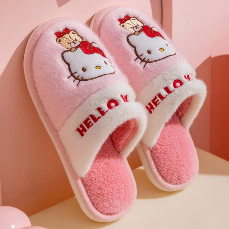 Ciabatte Peluque, My Melody, Hello Kitty, Kuromi, per un inverno caldo e antiscivolo. Numeri da 36 a 41