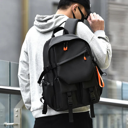 Mochila de alta calidad para laptop 15.6 también ideal como bolsa de viaje impermeable.