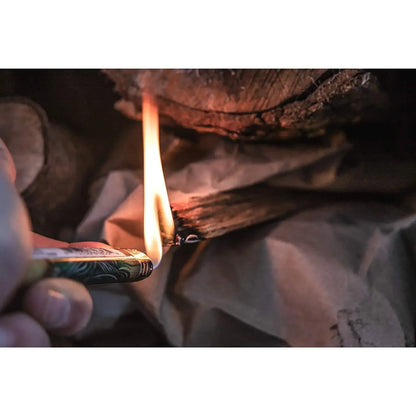 Tiras de pino natural para encender fuego en acampadas y emergencias.