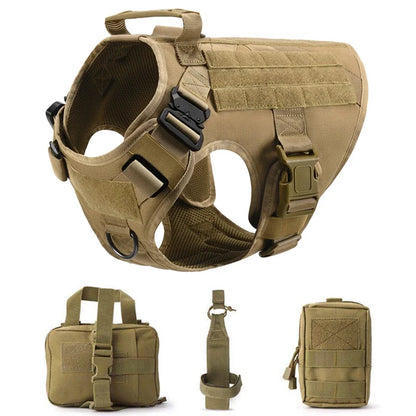 Conjunto de arnes tactico militar con correa para perros grandes. Disponible en varios tamaños,  y en dos variantes.